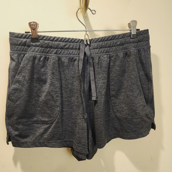 90 Degrees Gray women's Athletic Shorts size M - Picture 1 of 9